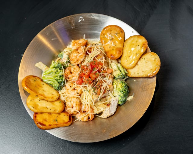 Alfredo Pasta.